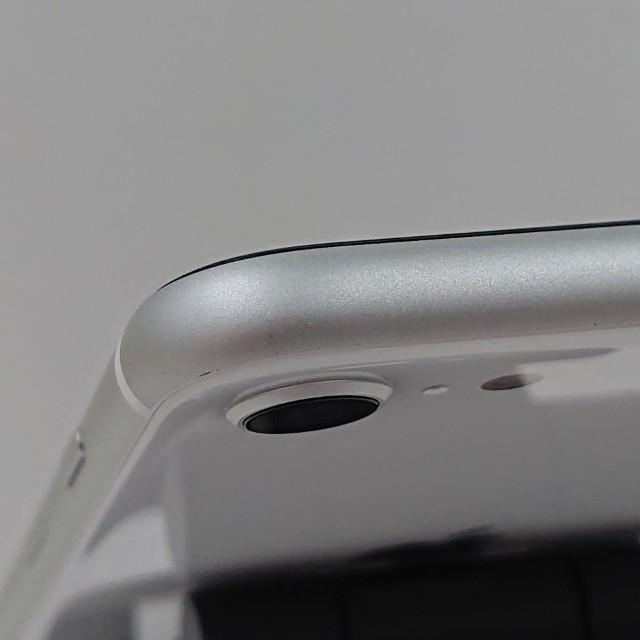 iPhoneSE 第2世代 64GB ドコモ ホワイト 送料無料 即決 本体 c16795