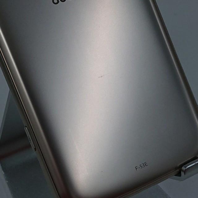 らくらくスマートフォン F-53E ドコモ ゴールド 送料無料 即決 本体