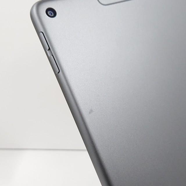 画面美品 iPad Air 第3世代 WiFi Cellular SIMフリー アップルiPad Air第3世代整備済み64GB Wi-Fi