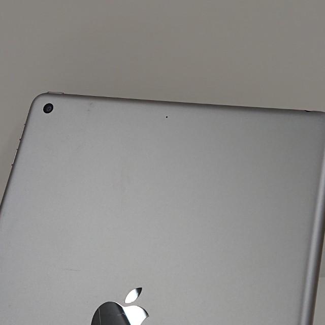 iPad 5 Wi-Fi 32GB Wi-Fiモデル スペースグレイ 送料無料 即決 本体