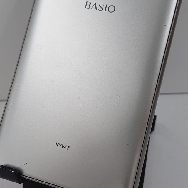 BASIO KYV47 シャンパンゴールド KYOCERA 【Cランク中古品】 SIMロック解除済 AU BASIO4 32 GB