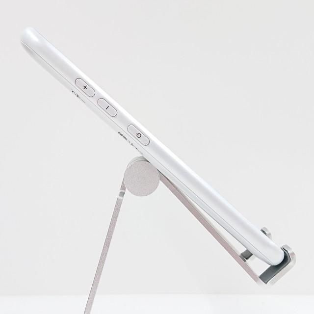 らくらくスマートフォン F-52B ドコモ ホワイト 送料無料 即決 本体