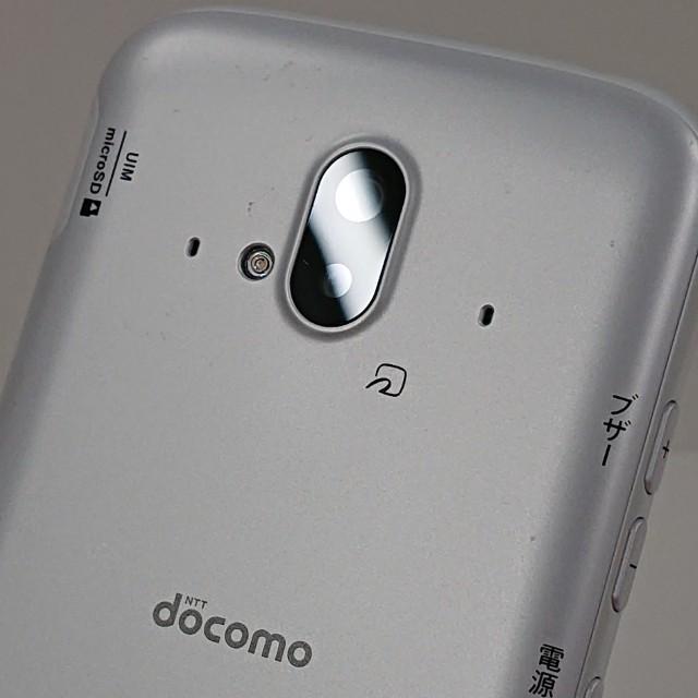 らくらくスマートフォン F-52B ドコモ ホワイト 送料無料 即決 本体