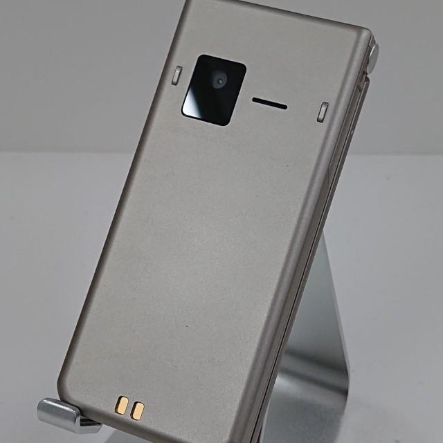 arrows ケータイ ベーシック F-41C ドコモ ゴールド 送料無料 即決