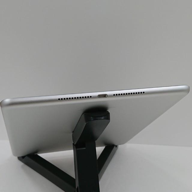 iPad 第6世代 Wi-Fi+Cellular 32GB au シルバー 送料無料 即決 本体