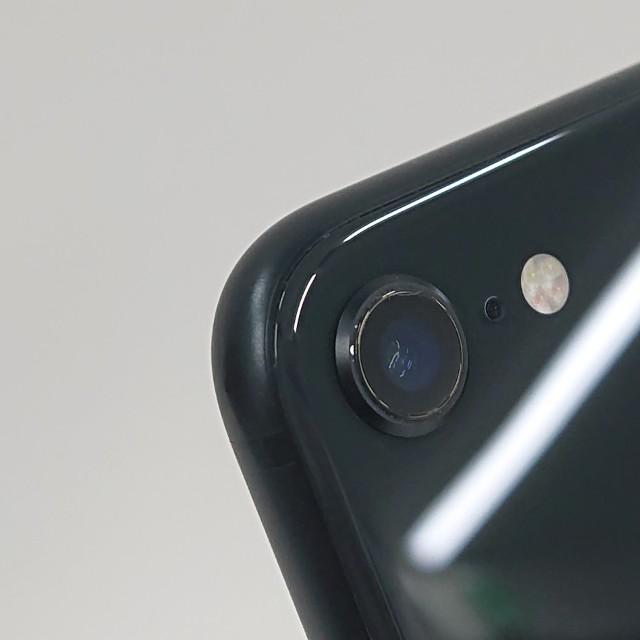 iPhoneSE 第2世代 64GB ドコモ ブラック 送料無料 即決 本体 c18465