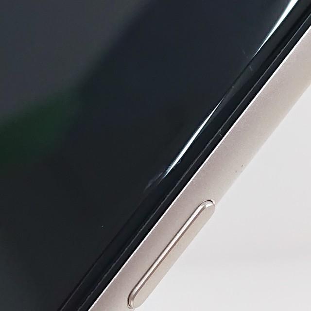 iPhoneSE 第3世代 64GB ドコモ スターライト 送料無料 即決 本体