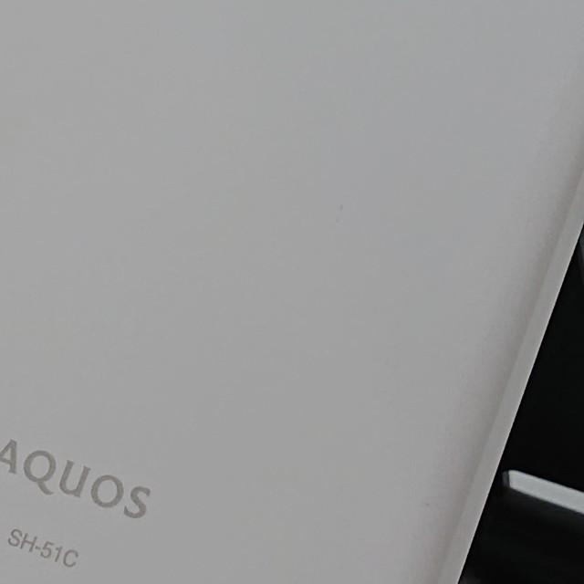 AQUOS wish2 SH-51C ドコモ ホワイト 送料無料 即決 本体 c19023