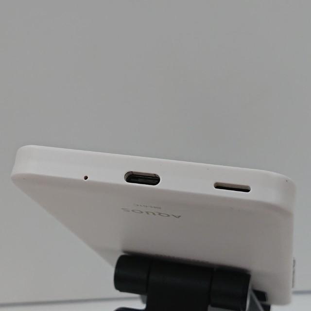 AQUOS wish2 SH-51C ドコモ ホワイト 送料無料 即決 本体 c19023