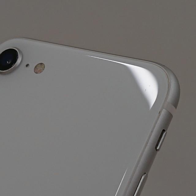 iPhoneSE 第2世代 64GB au ホワイト 送料無料 即決 本体 c19169 |  | 09