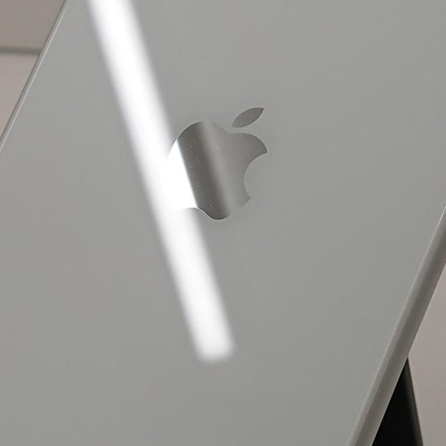 iPhoneSE 第2世代 64GB au ホワイト 送料無料 即決 本体 c19177 |  | 11