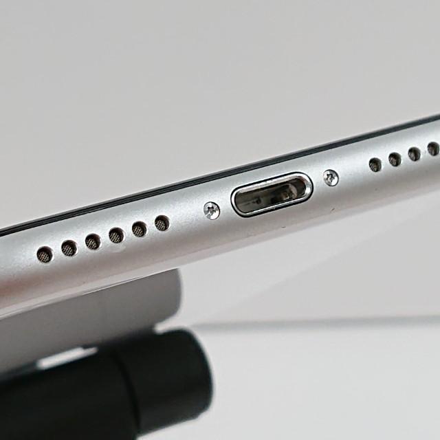 iPhoneSE 第2世代 64GB ドコモ ホワイト 送料無料 即決 本体 c19221 |  | 10
