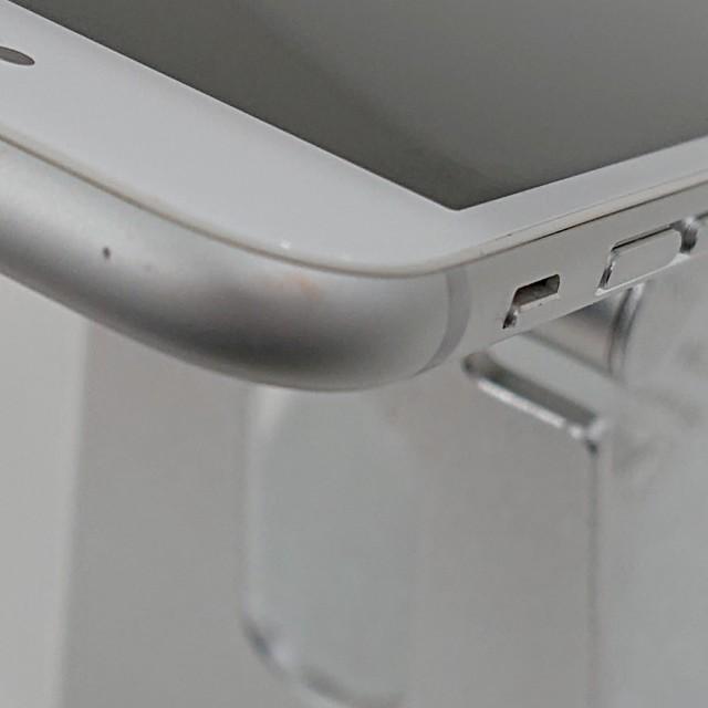 iPhone6 16GB SIMフリー シルバー 送料無料 即決 本体 c19326 : アーク