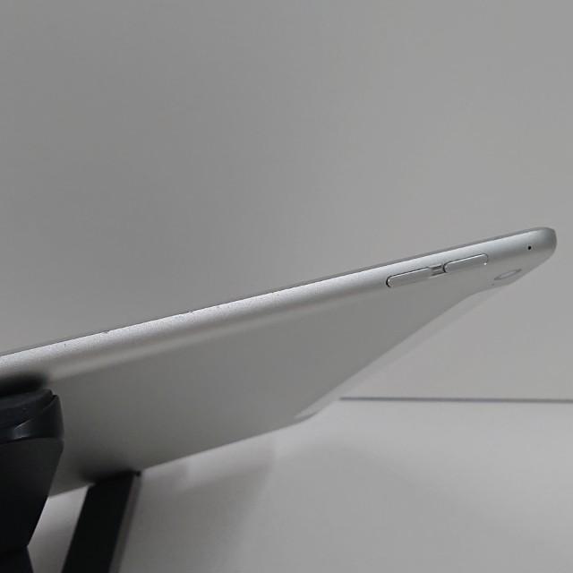 iPad Air 2 Wi-Fi + Cellular 32GB SoftBank シルバー 送料無料 即決