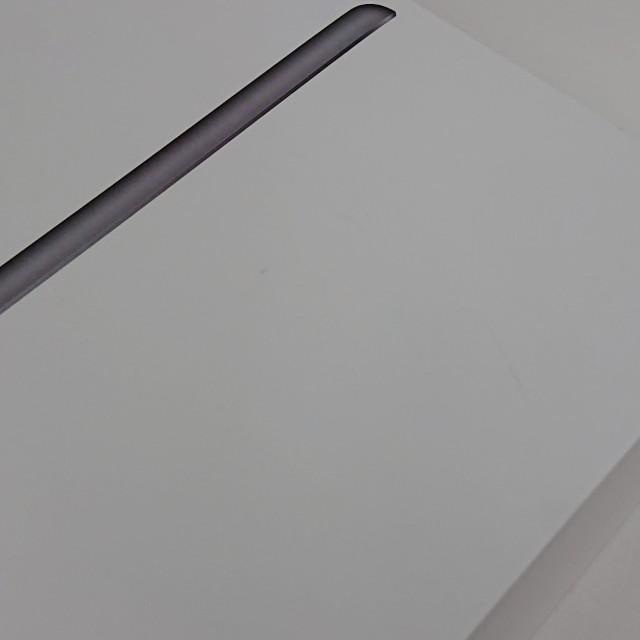 iPad 第8世代 Wi-Fi+Cellular 32GB SIMフリー スペースグレイ 送料無料