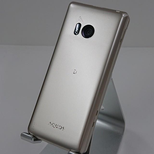 AQUOS ケータイ SH-02L ドコモ ゴールド 送料無料 即決 本体 c19531