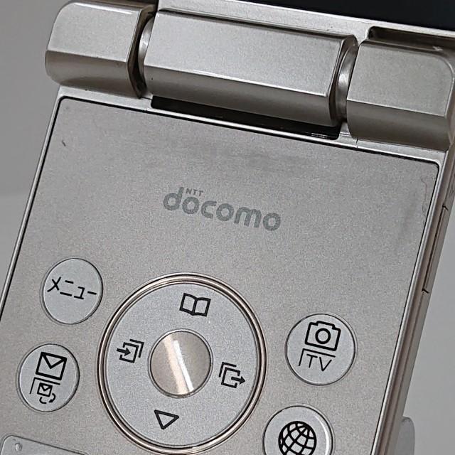 AQUOS ケータイ SH-02L ドコモ ゴールド 送料無料 即決 本体 c19545