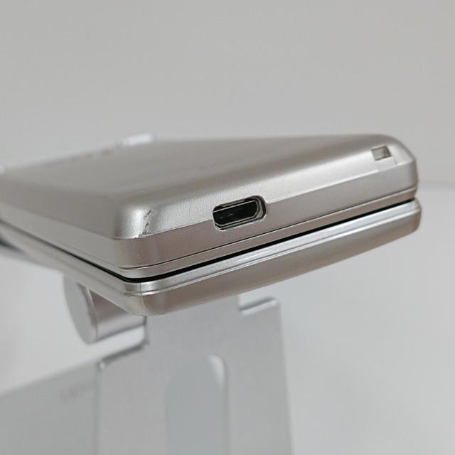 AQUOS ケータイ SH-02L ドコモ ゴールド 送料無料 即決 本体 c19555