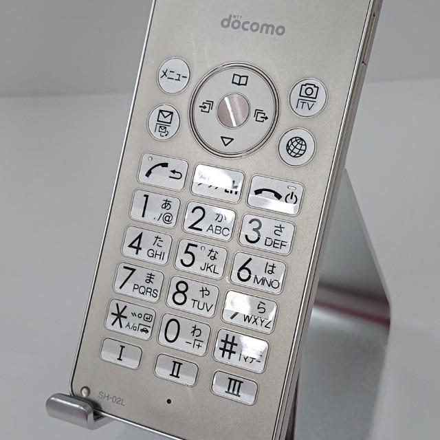 AQUOS ケータイ SH-02L ドコモ ゴールド 送料無料 即決 本体 c19606