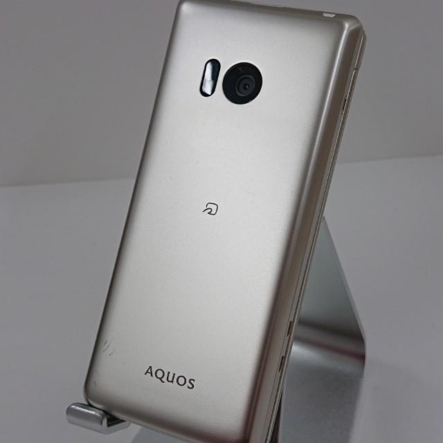 AQUOS ケータイ SH-02L ドコモ ゴールド 送料無料 即決 本体 c19606