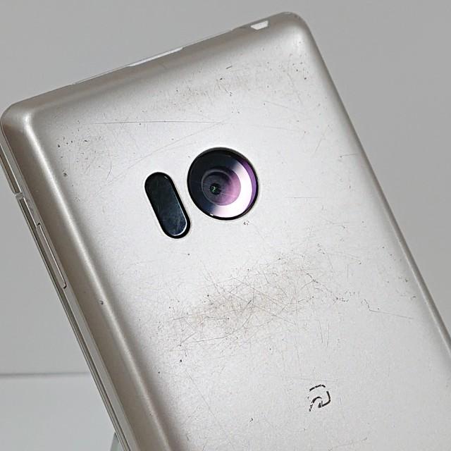 AQUOS ケータイ SH-02L ドコモ ゴールド 送料無料 即決 本体 c19700