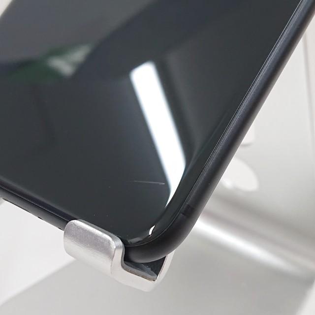 iPhoneSE 第2世代 64GB ドコモ ブラック 送料無料 即決 本体 c20000