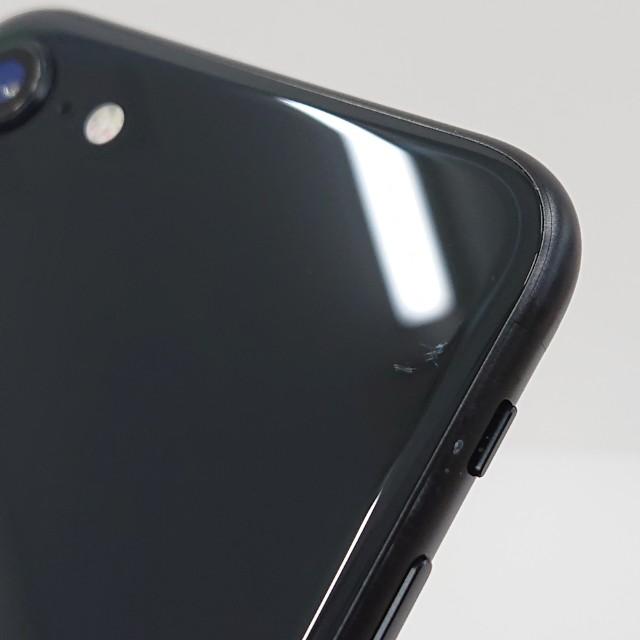 iPhoneSE 第2世代 64GB ドコモ ブラック 送料無料 即決 本体 c20013