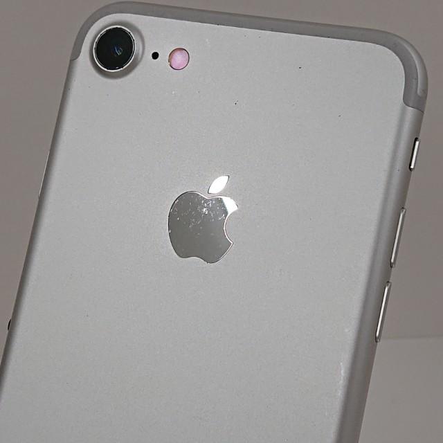 iPhone7 32GB ドコモ シルバー 送料無料 即決 本体 c20188 : アーク