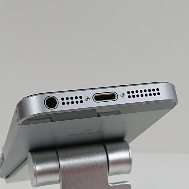 デモ機】iPhoneSE 32GB SIMフリー スペースグレイ 送料無料 即決 本体