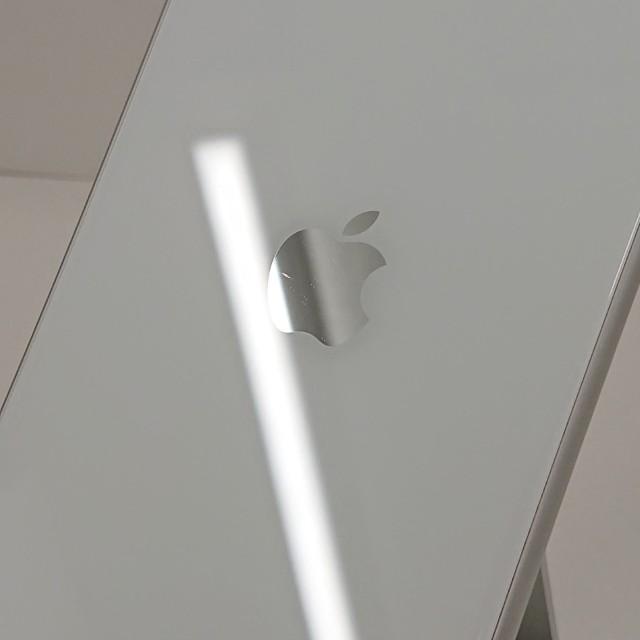 iPhoneSE 第2世代 64GB ドコモ ホワイト 送料無料 即決 本体 c20311