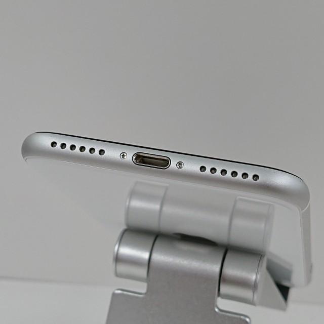 iPhoneSE 第2世代 64GB ドコモ ホワイト 送料無料 即決 本体 c20313