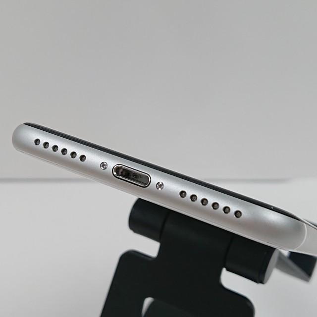 iPhoneSE 第2世代 64GB ドコモ ホワイト 送料無料 即決 本体 c20348