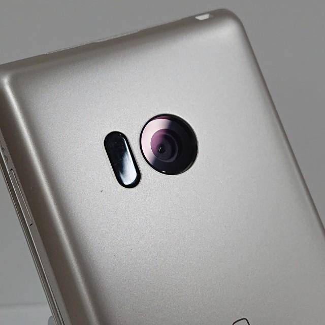 AQUOS ケータイ SH-02L ドコモ ゴールド 送料無料 即決 本体 c20448