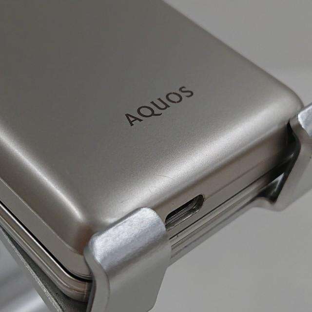 AQUOS ケータイ SH-02L ドコモ ゴールド 送料無料 即決 本体 c20463