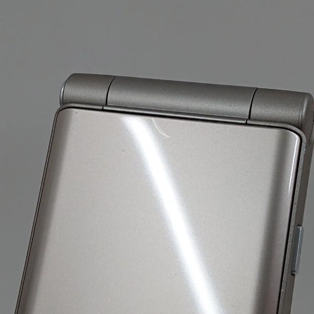 arrows ケータイ ベーシック F-41C ドコモ ゴールド 送料無料 即決