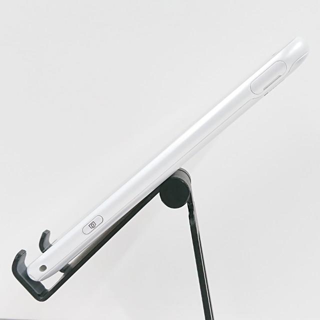 らくらくスマートフォン F-52B ドコモ ホワイト 送料無料 即決 本体