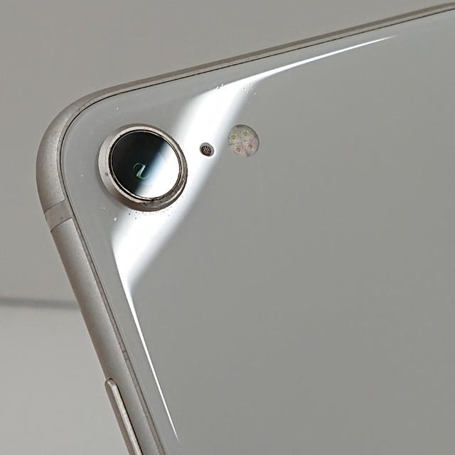 iPhoneSE 第3世代 64GB ドコモ スターライト 送料無料 即決 本体