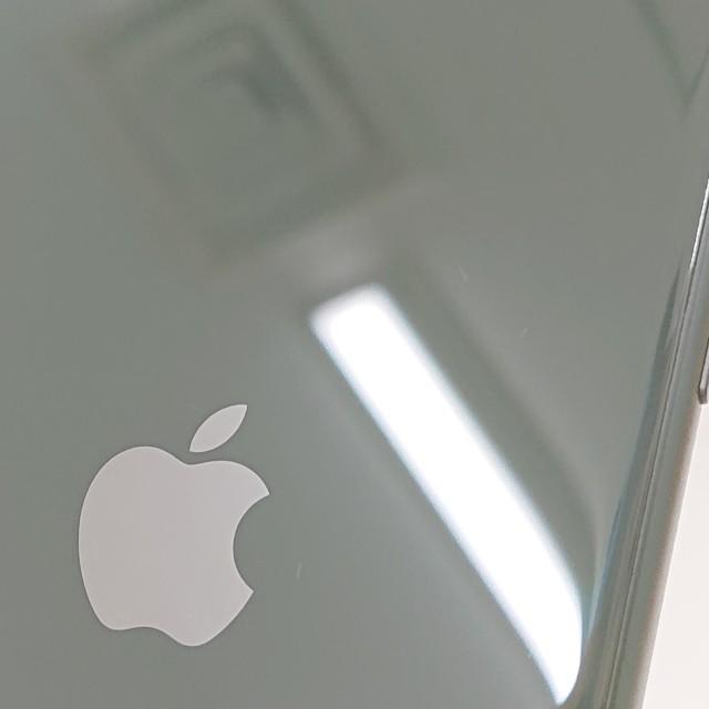 iPhoneSE 第2世代 64GB ドコモ ブラック 送料無料 即決 本体 c21547