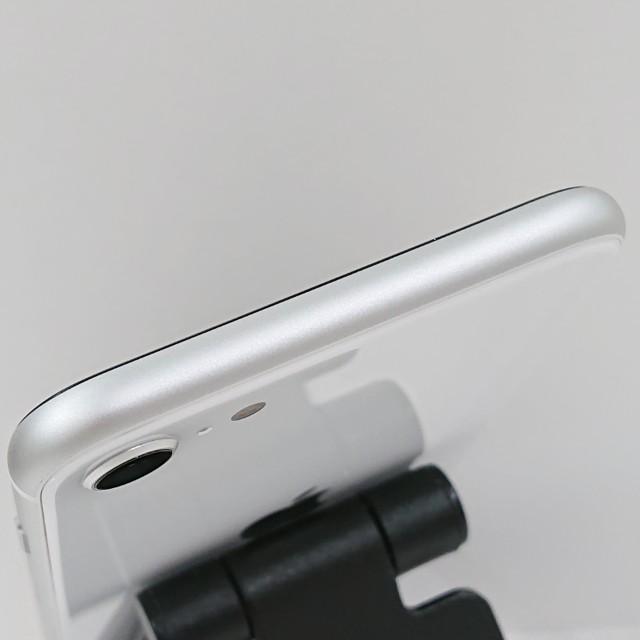 iPhoneSE 第2世代 64GB ドコモ ホワイト 送料無料 即決 本体 c21581
