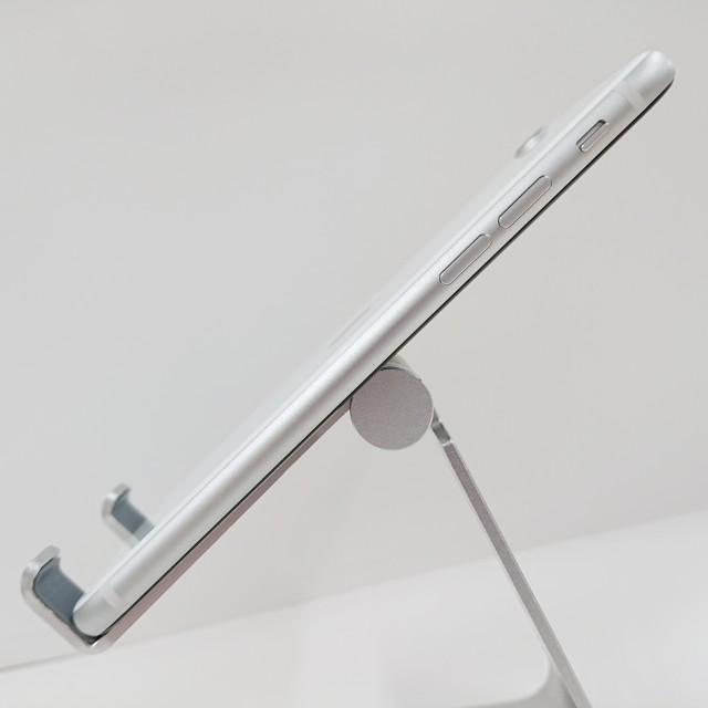 iPhoneSE 第2世代 64GB ドコモ ホワイト 送料無料 即決 本体 c21587