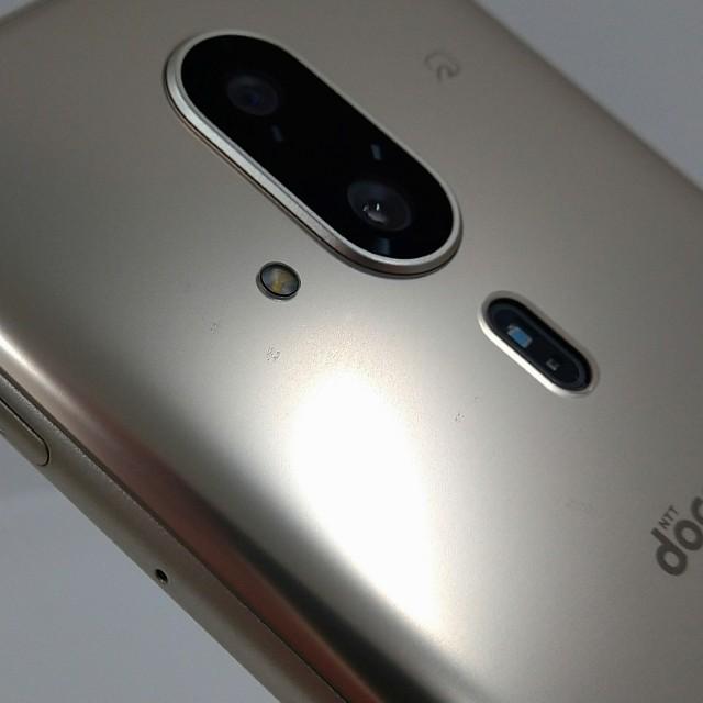 らくらくスマートフォン F-53E ドコモ ゴールド 送料無料 即決 本体
