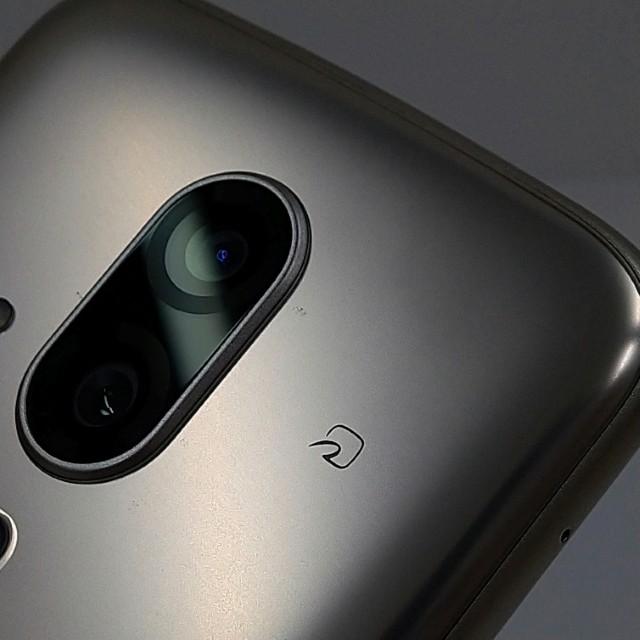 らくらくスマートフォン F-53E ドコモ ゴールド 送料無料 即決 本体