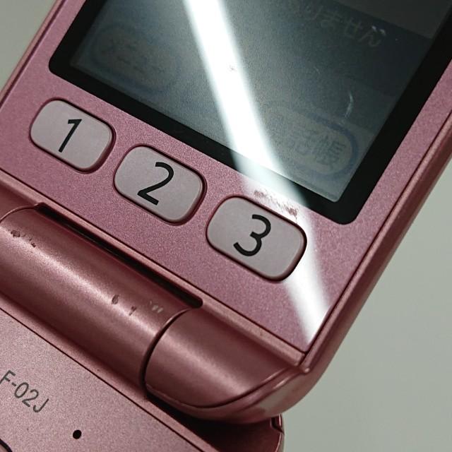 らくらくホン F-02J ドコモ ピンク 送料無料 即決 本体 c23093