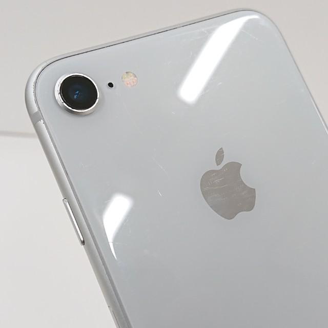 iPhone8 64GB 本体 シルバー iPhone8 64GB ドコモ シルバー 送料無料 即決 本体 c23196 : アーク