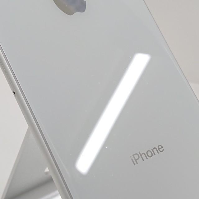 iPhone8 64GB ドコモ シルバー 送料無料 即決 本体 c23216 : アーク