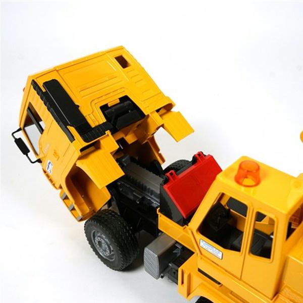 bruder（ブルーダー）MAN クレーントラック BR02754 ジョブ