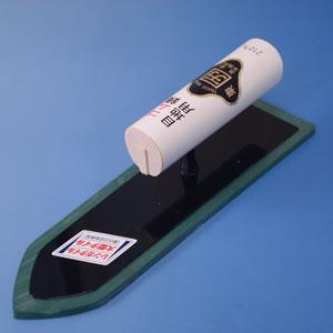 レンガ用ゴム鏝 白柄（片張） 180mm カクマン(本職用) 36 | 