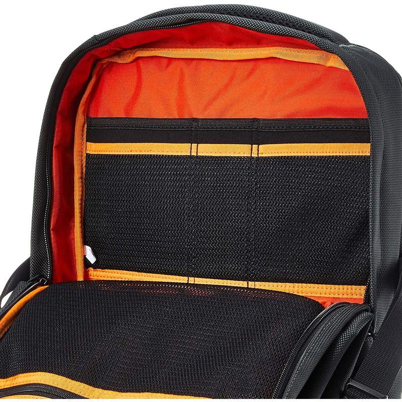 ノーマディック リュックサック 軽量 デイパック 通勤×通学に使える ジムバッグに便利 収納力 機能性 メンズ 灰 リュックサック 軽量 デイパック 通勤×通学に使える ジムバッグに便利 収納力 機能性 メンズ