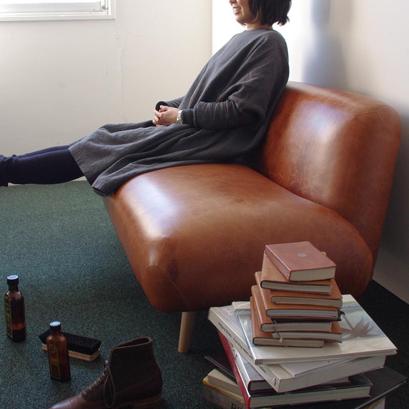 ソファ HOIM Buns Sofa レザー ホイム バンズ 脚付き 2人掛け ソファ HOIM Buns Sofa レザー ホイム バンズ 脚付き 2人掛け
