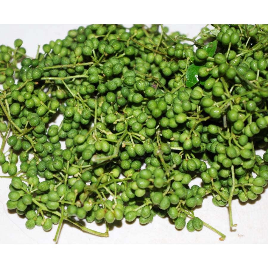 ショッピング 小さい山椒の実１ｋｇ 大小バラ詰め 発送時期は６月中旬 ご注文順に出荷